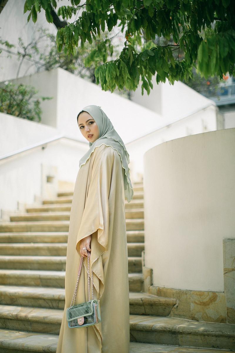 Wajib Punya untuk Hari Raya Paduan Gamis dan Kerudung 