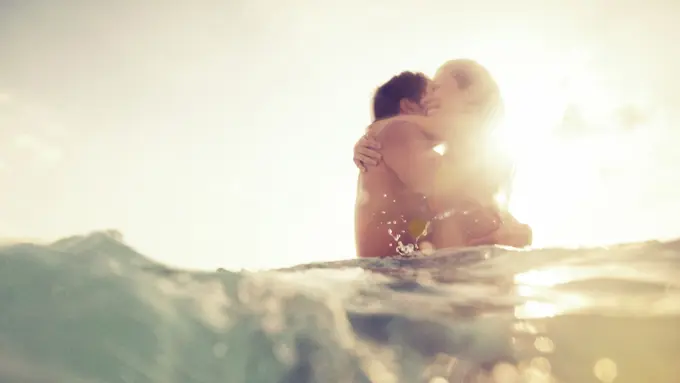 3 Cara Menyeimbangkan Kehidupan Cinta dan Karier