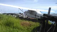 Pesawat latih mengalami kecelakaan di Bandara Tunggul Wulung Cilacap, Jawa Tengah. (Foto: Liputan6.com/Istimewa/Muhamad Ridlo)