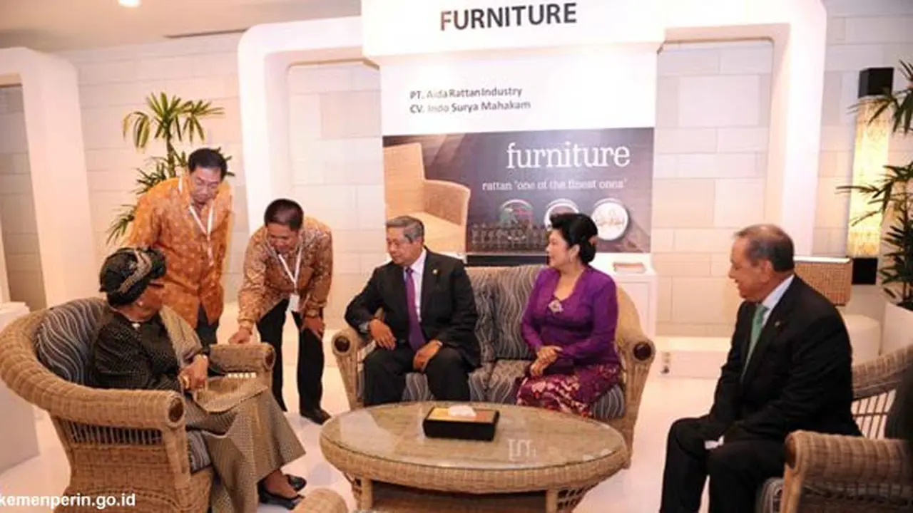forniture-kemenperin-131029b.jpg