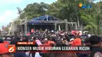 Kericuhan terjadi sejak awal konser di gelar.