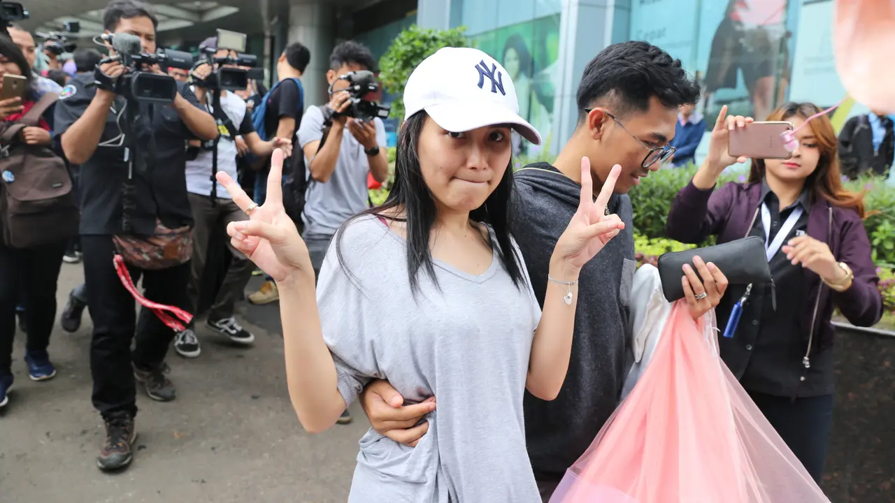 [Bintang] Ayu Ting Ting