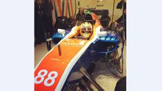 Pebalap Indonesia, Rio Haryanto, tak banyak beraksi di lap pada sesi pagi hari pertama tes pramusim kedua F1 2016 di Sirkuit Catalunya, Barcelona, Spanyol, Selasa (1/3/2016). (Bola.com/Instagram/Manorracing)