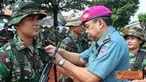 Citizen6, Jakarta: Danrumkitmar Kolonel Laut (K) Arie Zakaria, menutup secara resmi pelaksanaan Latihan Triwulan I di Lapangan Apel Rumah Sakit Marinir, Cilandak, Jakarta Selatan, Jumat (22/06). (Pengirim: Dispen Kormar).