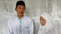 Kedua orangtua Nazatra Adzin Mufadhal, korban pendaki Gunung Marapi yang meninggal dunia. (Liputan6.com/Istimewa)