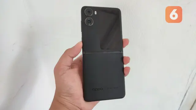 Oppo Find N2 Flip (Liputan6.com/Giovani Dio Prasasti)