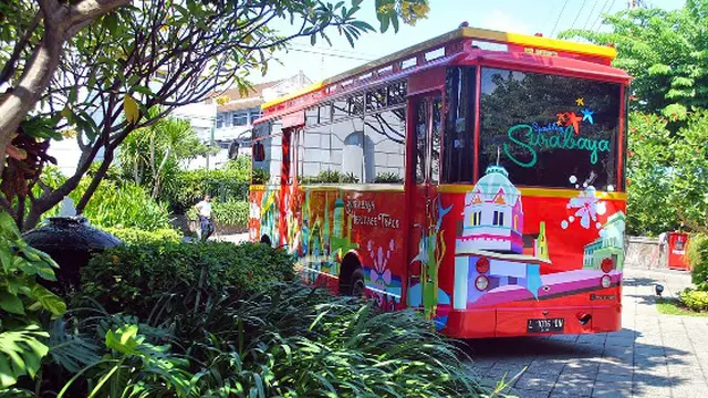 Menelusuri Sejarah Kota Surabaya Bersama Surabaya Heritage Track