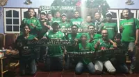 Menjelang Natal, Fandry Imbiri Dikunjungi Bonek Jayapura