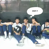 Inilah 8 meme kocak yang bisa membuat kamu tertawa seharian. Yuk simak!