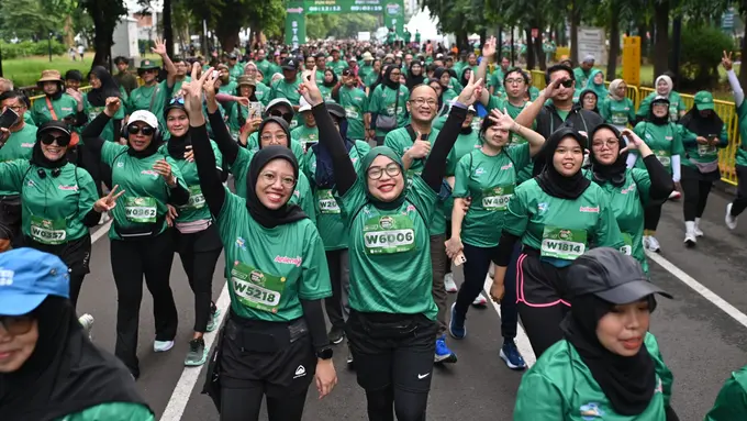 Lawan Osteoporosis dengan 10 ribu langkah