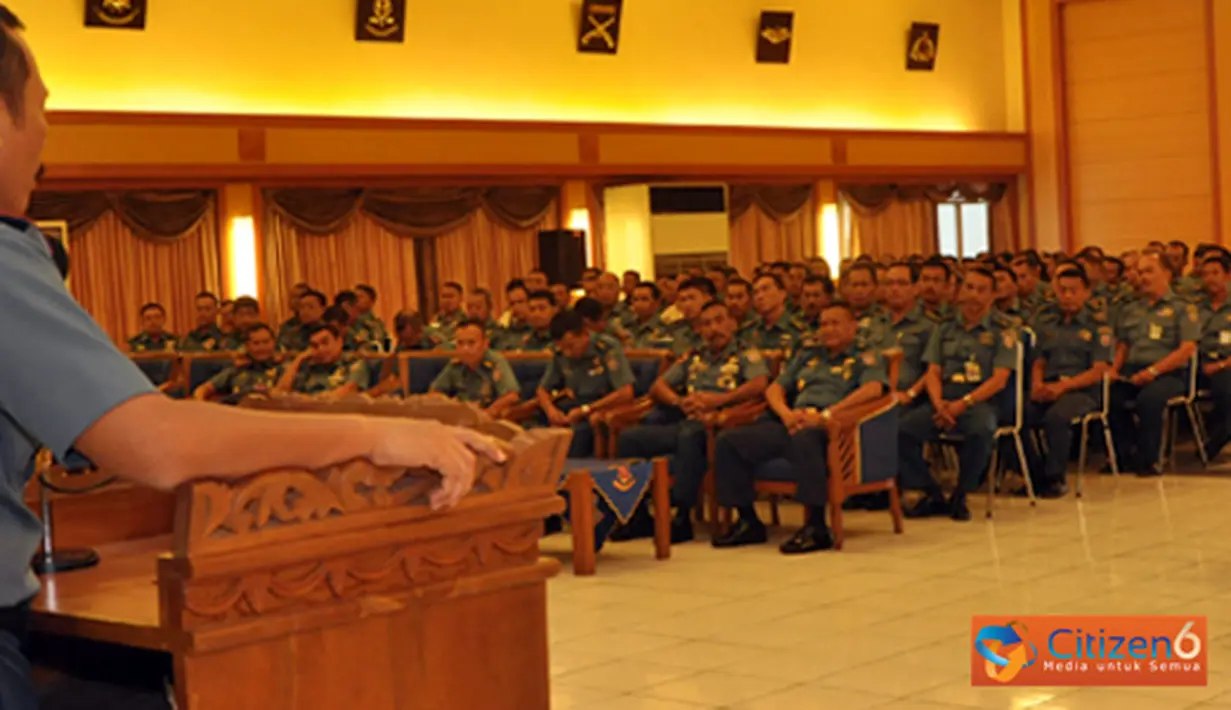 Citizen6, Surabaya: Acara dihadiri setidaknya 352 orang prajurit dan PNS dijajaran Komando Dukungan Umum (Kodikdukum) digelar di gedung  Moeljadi, Kesatrian Bumimoro Kobangdikal. (Pengirim: Penkobangdikal)