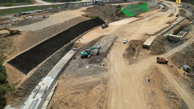 Berdasarkan data Kementerian PUPR, hingga 10 Agustus 2023, progres konstruksi infrastruktur dasar IKN Nusantara Tahap 1 telah mencapai 40,01 persen. (Dok Kementerian PUPR)