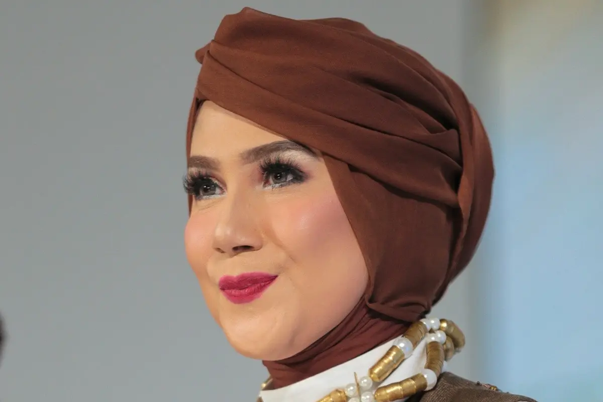 [Bintang] Marini Zumarnis dan Inneke Koesherawati