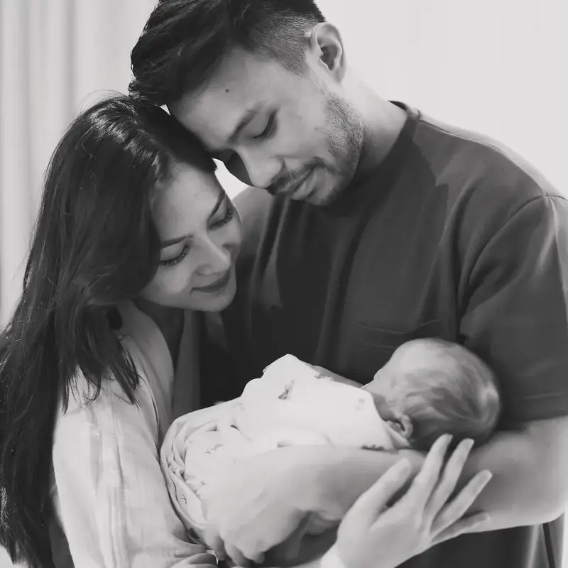 6 Potret Keluarga Jessica Mila dan Yakup, Makin Bahagia Usai Baby Kyarra Lahir