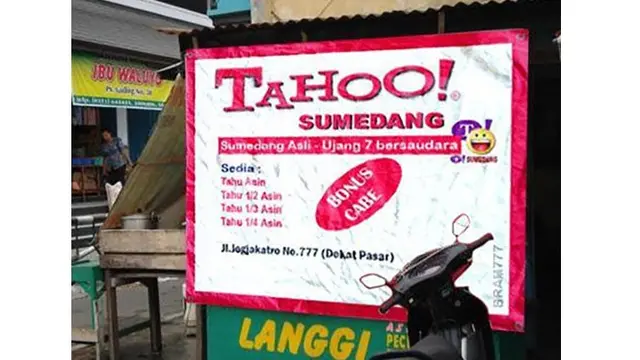 6 Pelesetan di Spanduk Jualan Ini Kocak, Bikin Ketawa