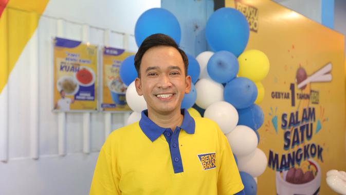 Ruben Onsu merayakan ulangtahun Bensu Bakso yang merupakan bisnis kulinernya (Kapanlagi.com)
