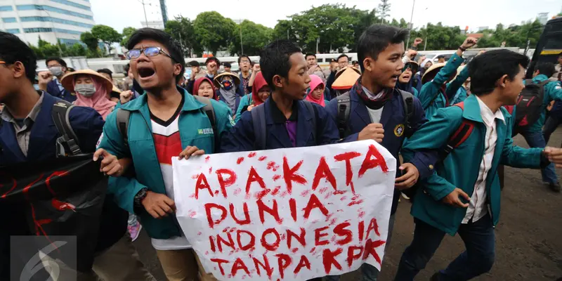 20151215-Puluhan Mahasiswa Tolak Revisi UU KPK-Jakarta- Helmi Fithriansyah