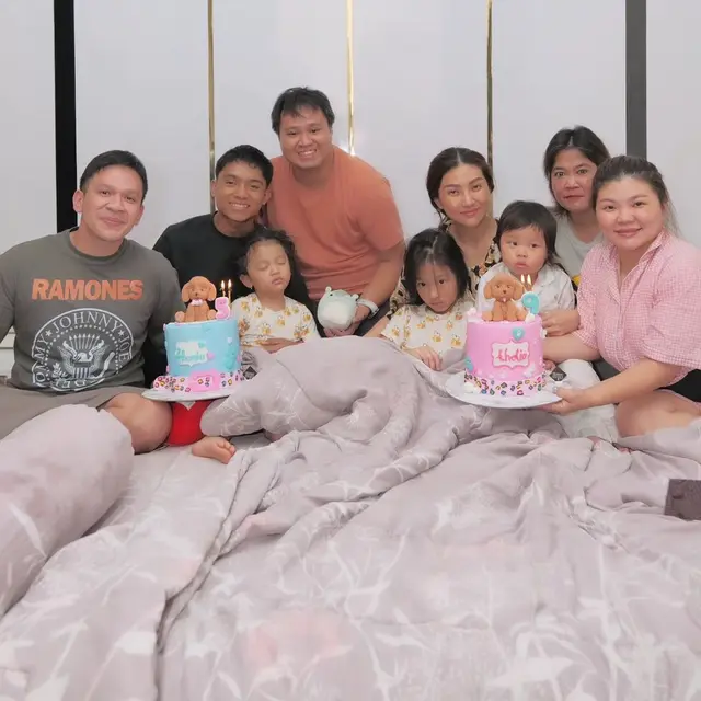 9 Momen Sarwendah Beri Kejutan Ulang Tahun ke Thalia dan Thania, Ruben Onsu Tak Terlihat