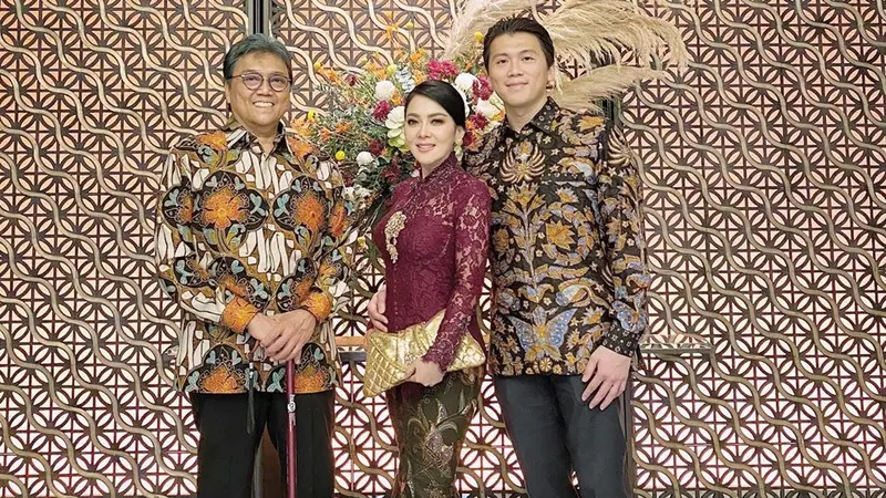 Momen Kebersamaan Syahrini dan Mertua (sumber: instagram/princessyahrini)