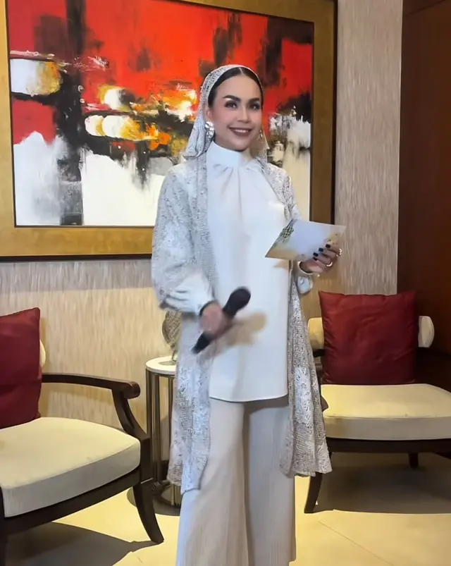 Melaney Ricardo beberkan alasan terima tawaran jadi MC buka puasa meski non muslim