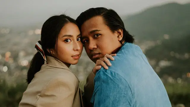 Potret Prewedding Joshua Suherman dan Clairine Clay di Malang, Tampil Mesra. (Sumber: Instagram/jojosuherman)