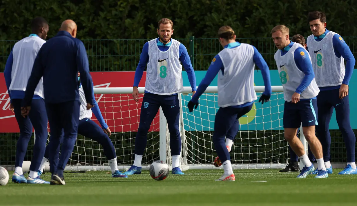 Namun Harry Kane dan kawan-kawan sedikit lebih diunggulkan setelah akan bermain di hadapan pendukungnya. (Adrian DENNIS / AFP)