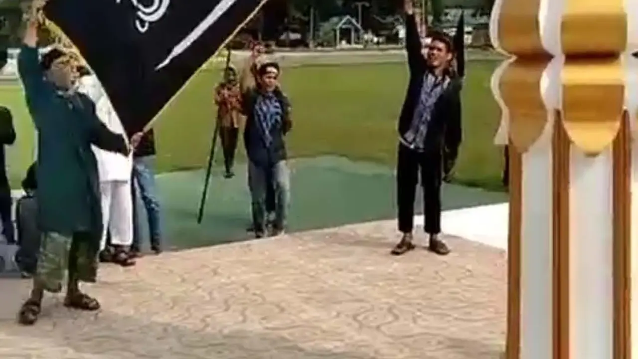 Bendera hitam