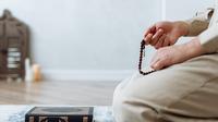 Ilustrasi doa, zikir, muslim. (Photo by Thirdman on Pexels)