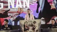 Atlet Martial Art China Xiong Jing Nan hadir dalam konferensi pers ONE: Kings of Courage di Jakarta, Kamis (18/1). Pertandingan yang bertemakan 'King Of Courage' akan diselenggarakan 20 Januari 2018. (Liputan6.com/Faizal Fanani)