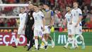Reaksi kecewa para pemain Timnas Bosnia Herzegovina setelah dikalahkan Portugal pada laga Grup J Kualifikasi Euro 2024 di Luz Stadium, Lisbon, Portugal, Minggu (18/6/2023) dini hari WIB. (AP Photo/Armando Franca)