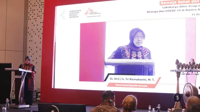 Risma Tekankan Edukasi Berkelanjutan