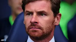 Ekspresi manajer Tottenham Hotspur, Andre Villas-Boas pada pertandingan Liga Inggris antara Tottenham Hotspur melawan Swansea City di Stadion White Hart Lane, London Minggu 25 Agustus 2013. (AFP/Carl Court)