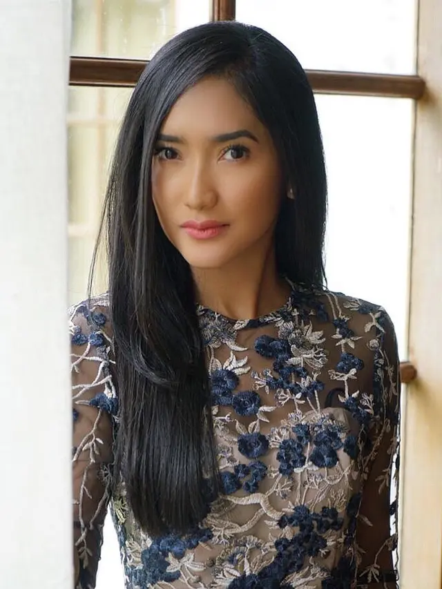 Potret Terbaru Zora Vidyanata Pemeran di Sinetron Intan (sumber: instagram/zoravidyanata)