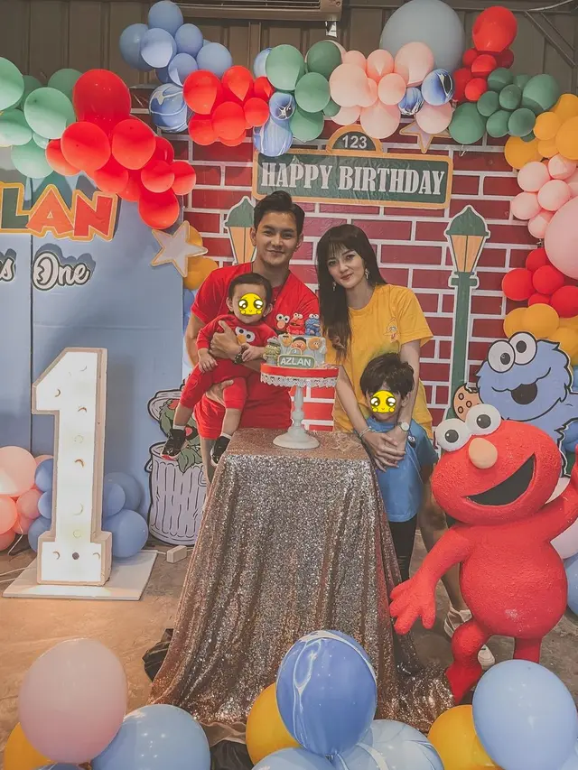 Hamil Anak Ketiga, Ini 6 Potret Nessa Alvyana dan Aditya Suryo Bak Masih Pacaran