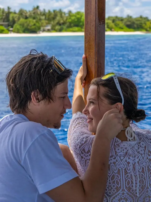 Dikabarkan Tunangan, Ini Potret Mesra Millie Bobby Brown dam Jake Bongiovi