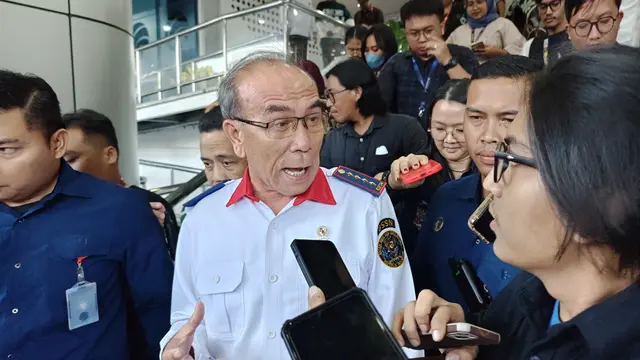 Kepala Badan Siber dan Sandi Negara, Hinsa Siburian