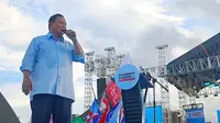 Capres nomor urut 2 Prabowo Subianto berorasi saat kampanye akbar di Simpang Lima, Kota Semarang, Jawa Tengah, Minggu 28 Januari 2024. (Merdeka.com)