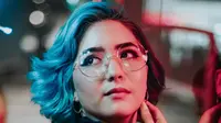 5 Zodiak Ekstrover yang Berjuang Lakukan Isolasi Mandiri