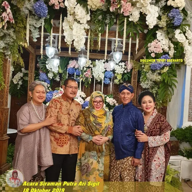 6 Potret Bambang Trihatmodjo Suami Mayangsari Bareng Saudara, Kompak Sedari Kecil