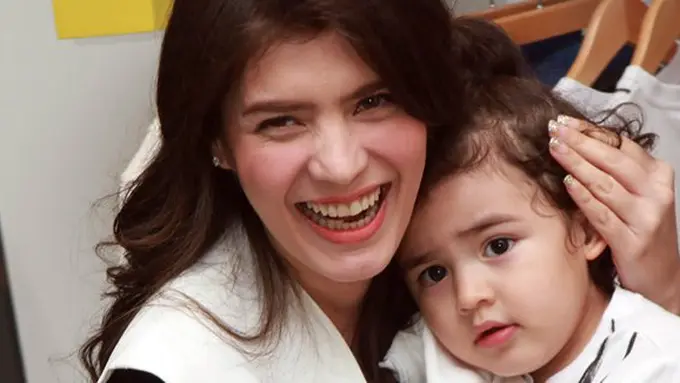 Carissa Puteri hamil