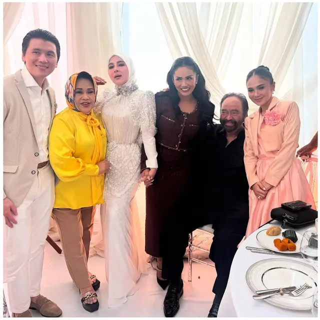 9 Potret Tamu Artis di Birthday Party Syahrini ke-45, Digelar Privat dan Mewah