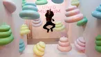 Seorang pengunjung melompat saat berpose di belakang pajangan yang dipamerkan di Museum Unko di Yokohama, Jepang pada Rabu (17/4). Unko Museum alias museum kotoran ini dibuka 15 Maret 2019, periode di mana turis internasional mulai berbondong-bondong berwisata ke Jepang. (REUTERS/Kim Kyung-hoon)