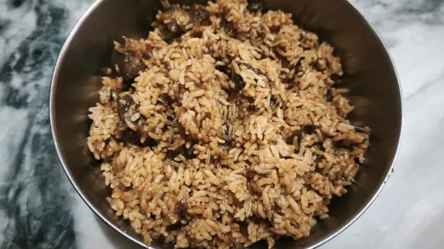 Resep nasi terong rice cooker. (dok. Cookpad @angelinehosen)