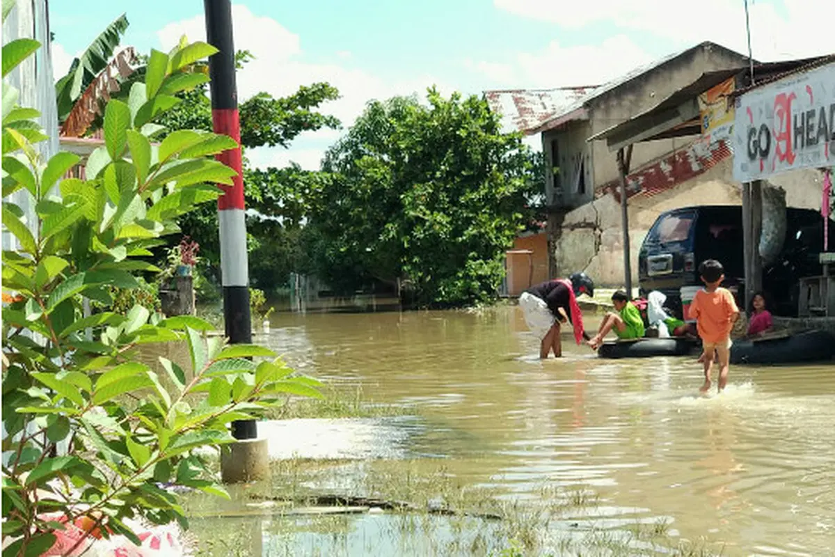 Korban Banjir di Pekanbaru Sudah Sebulan Makan Mi dan Telur