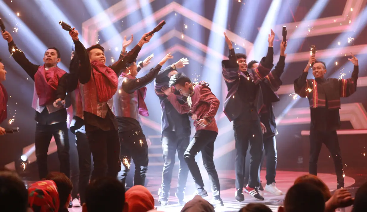 Saat berbincang dengan Bintang.com beberapa waktu lalu, ayah satu anak itu mengaku suka musik sejak kecil. Saat belajar nyanyi dangdut, ia sering mendapat bully dari teman-temannya. (Adrian Putra/Bintang.com)