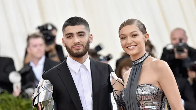 Kilas Balik Pemotretan Ikonis Gigi Hadid dan Zayn Malik