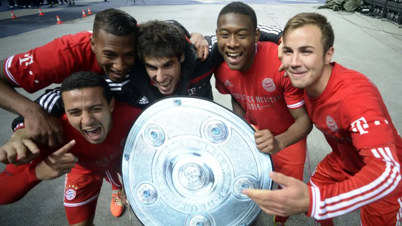Selebrasi Juara Bayern Muenchen (JOHANNES EISELE / AFP)