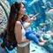Potret Aurelie Moeremans Ajak Baby Tommy Jalan-jalan ke Aquarium