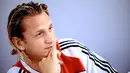 French national soccer team defender Philippe Mexes gives a press conference in Clairefontaine, outside Paris, on September 04, 2008. AFP PHOTO / FRANCK FIFE 