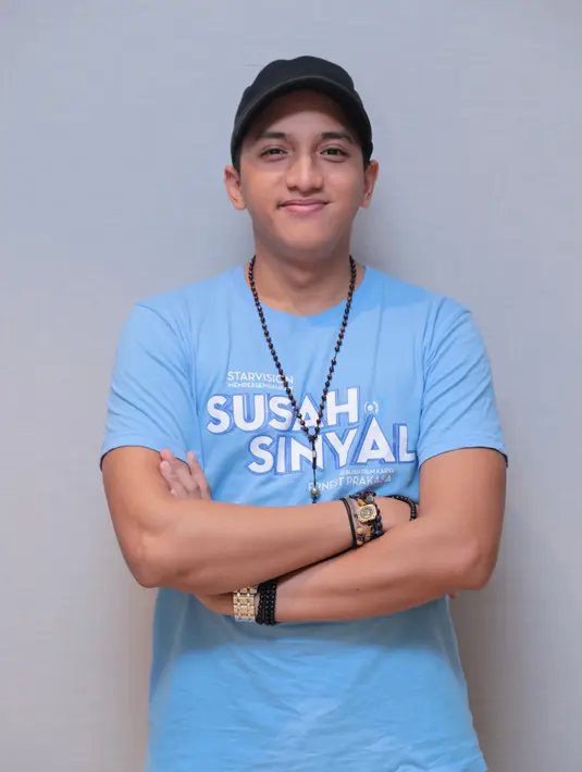 Bagi G Pamungkas, diajak Ernest untuk bermain film adalah sebuah kehormatan baginya. Ernest, kata G Pamungkas merupakan pribadi yang bekerja profesional dan tidak setengah-setengah. (Adrian Putra/Bintang.com)